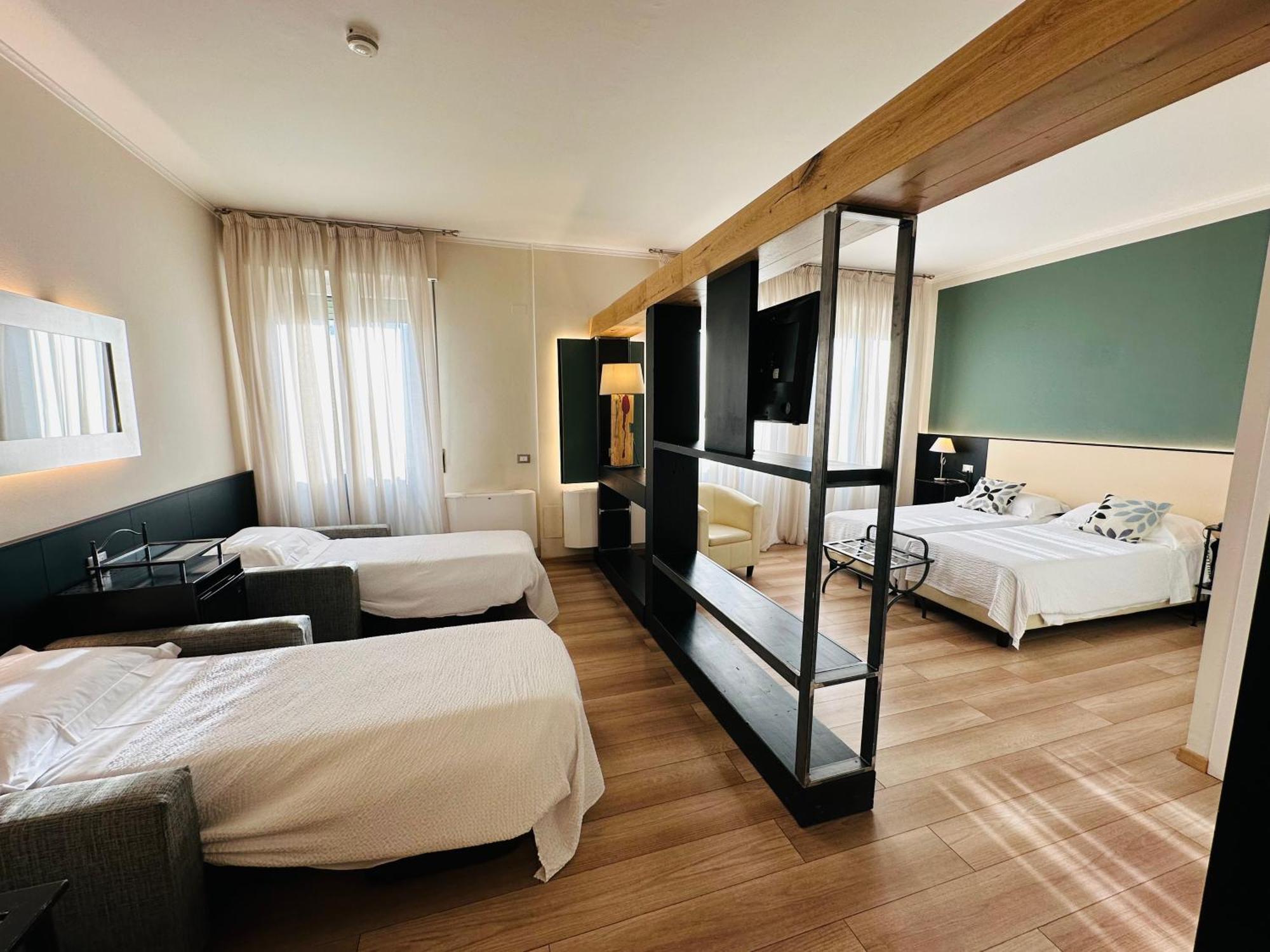 Hotel Italia เวโรนา ภายนอก รูปภาพ